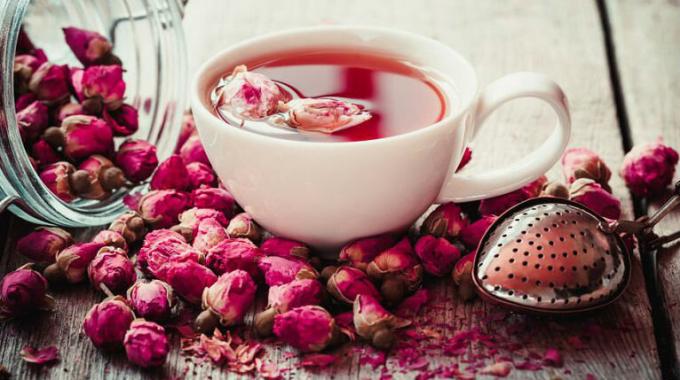 Rožinė arbata - rožė arbata