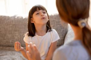 5 dalykai, kuriuos galite išmokyti savo vaiką būdami namuose
