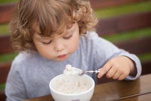 4 patiekalai, kurių visi vaikai nekenčia