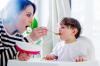 5 taisyklės, padedančios pamaitinti bet kurį vaiką