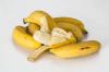 Kodėl niekada neturėtumėte išmesti bananų žievelių