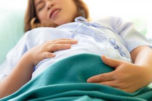 5 paplitę klaidingi suvokimai apie pastojimą ir nėštumą