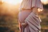 7 gudrybės, kaip paslėpti nėštumą stilingai