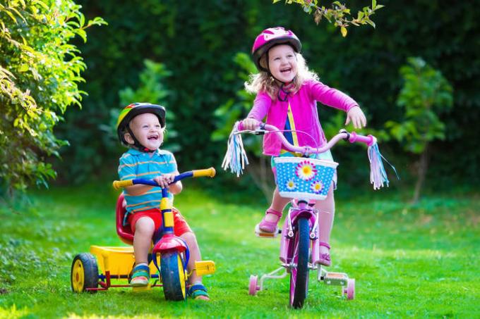 Kaip pasirinkti dviratį už mažutėlių