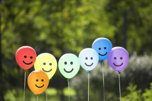 Kodėl aš turiu šypsotis daugiau: 4 teigiamų priežastis