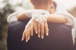 15 metų santuokos: kas yra ši sukaktis, kaip ji vadinama