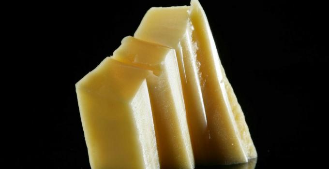 Geltona sūris - geltona sūrio